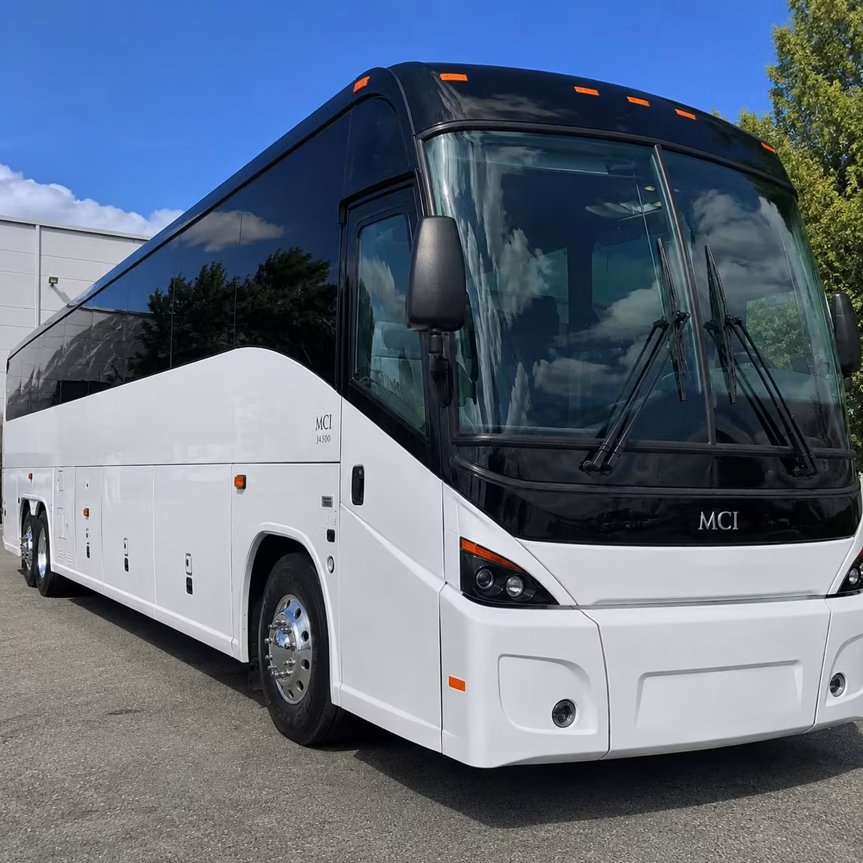 for easy group transportation between revere hotels and boston logan reverecharterbuscompany com has you covered