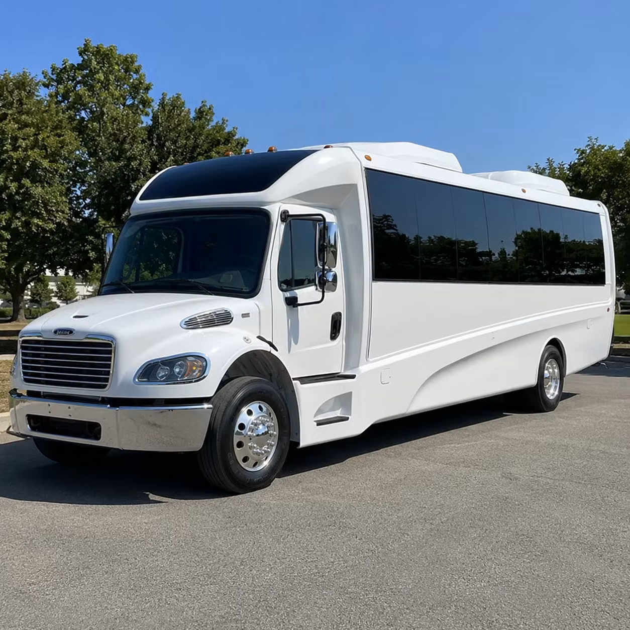 revere 25 passenger minibus rental